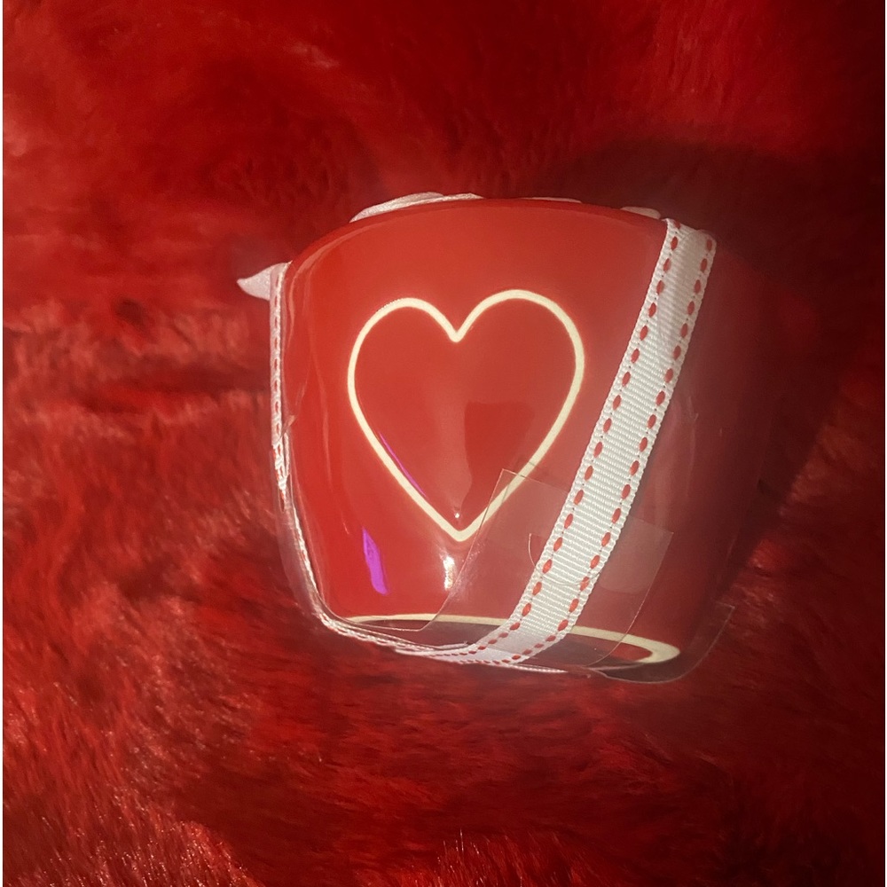 Rae Dunn Heart Measuring Cups